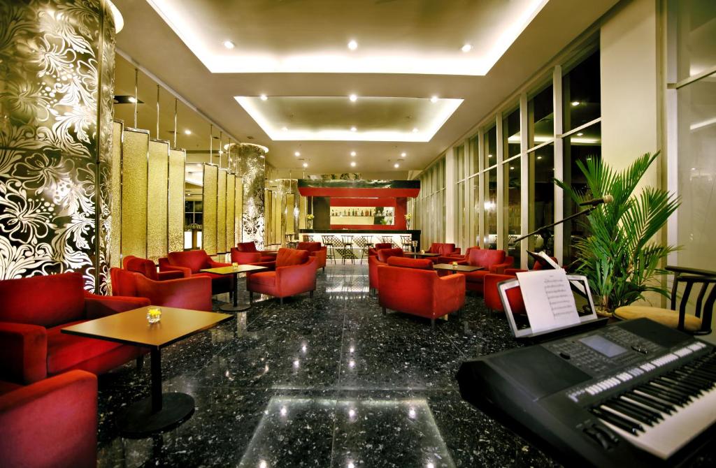 Luxury Hotel Review: Atria Hotel & Conference Magelang, Indonesia @AtriaMagelang