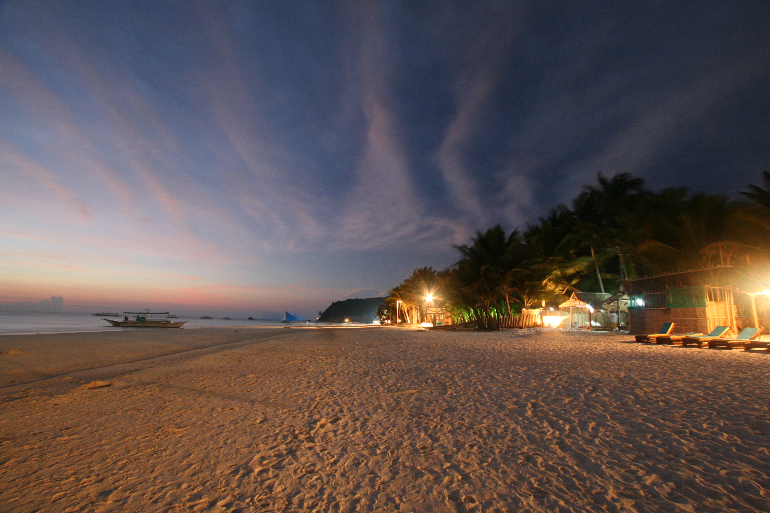 DIY Travel Guide to Boracay, Philippines [with Suggested Tours]