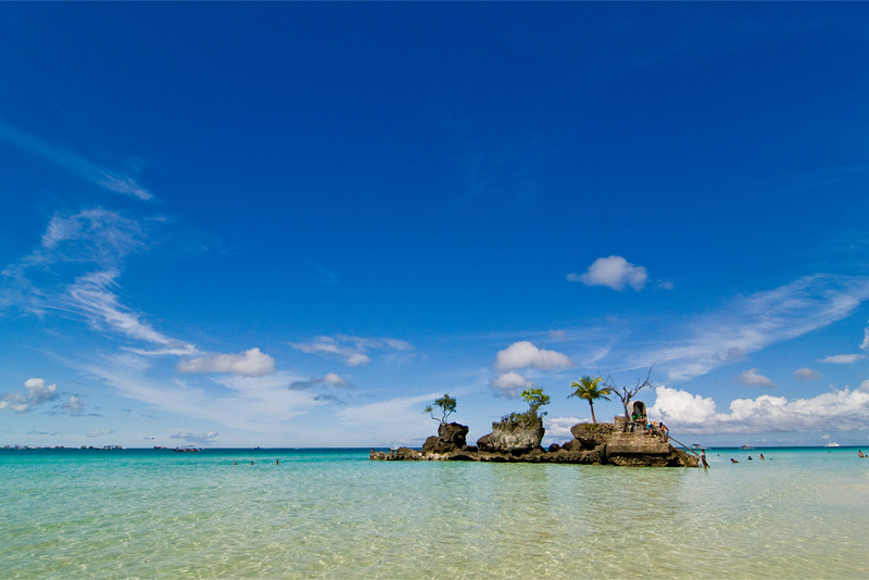 DIY Travel Guide to Boracay, Philippines [with Suggested Tours]