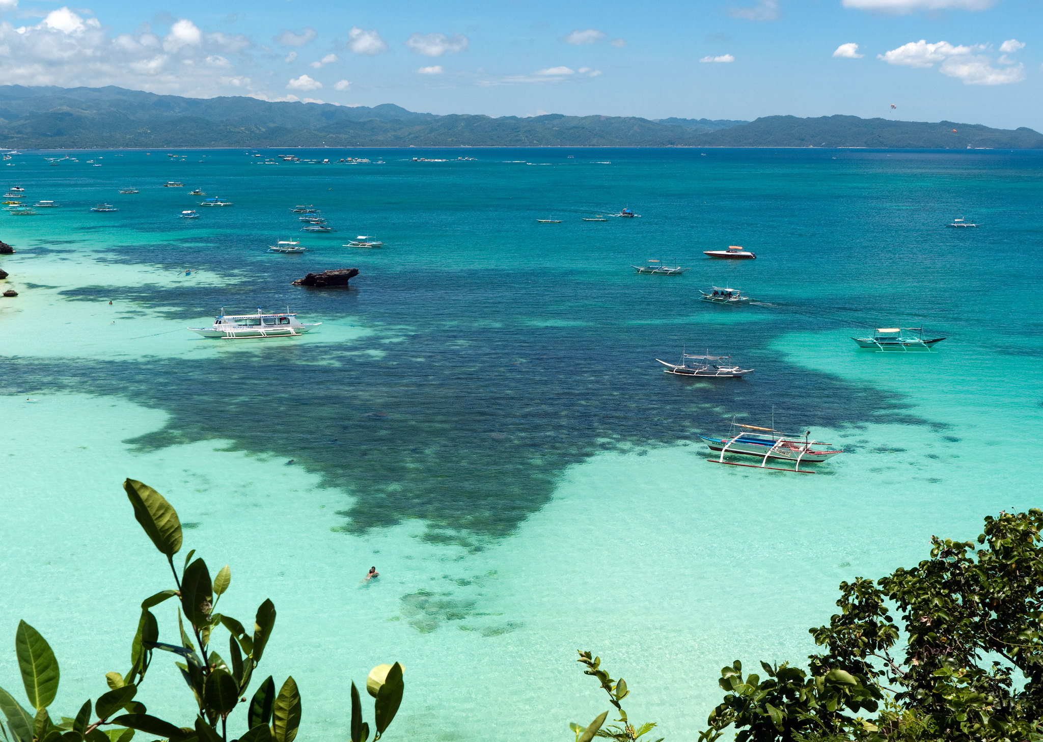 DIY Travel Guide to Boracay, Philippines [with Suggested Tours]