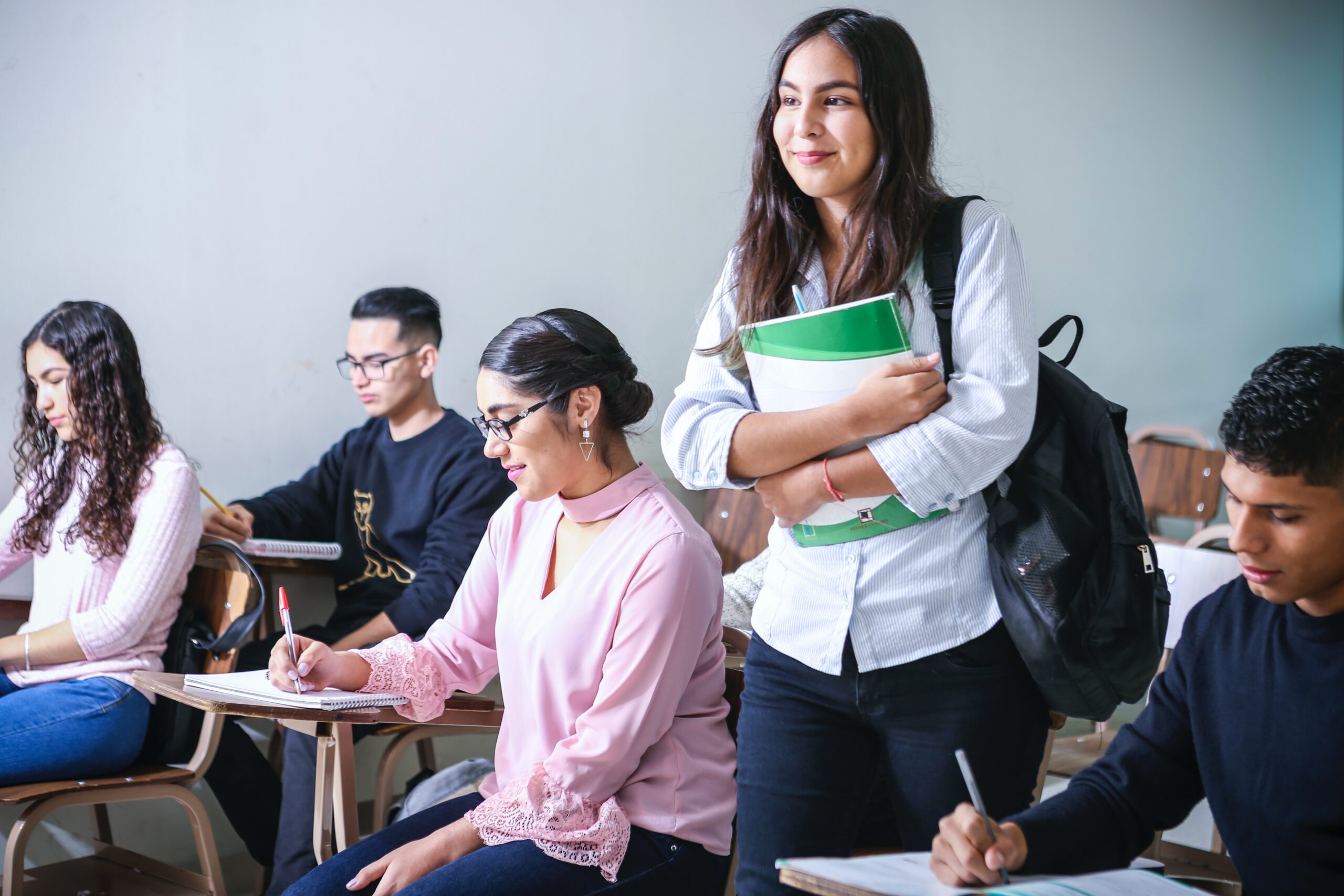 5 Ways to Travel and Study at the Same Time