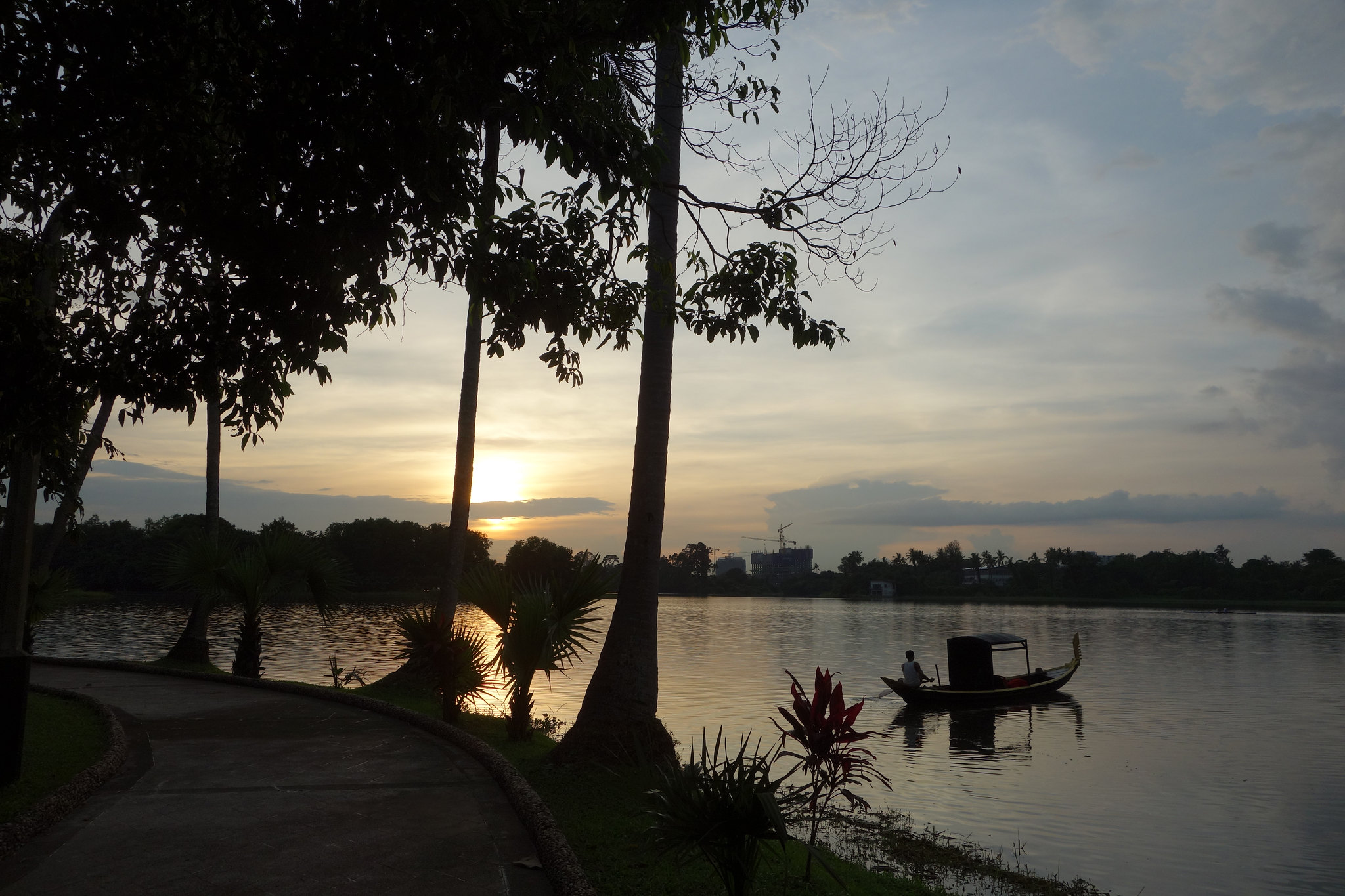 11 Ways to Own Your Stay in Yangon, Myanmar
