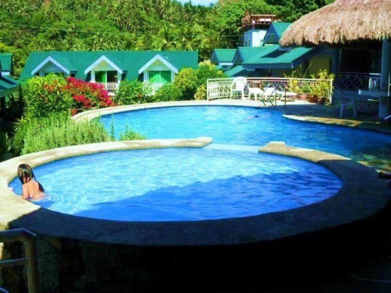 budget hotels in Puerto Galera