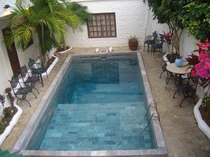 budget hotels in Puerto Galera